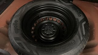 Used 2018 maruti-suzuki Vitara Brezza ZDI PLUS Dual Tone Diesel Manual tyres SPARE TYRE VIEW