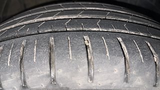 Used 2021 Toyota Glanza [2019-2022] G CVT Petrol Automatic tyres RIGHT FRONT TYRE TREAD VIEW