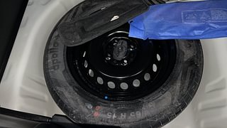 Used 2024 maruti-suzuki Baleno Delta AMT Petrol Petrol Automatic tyres SPARE TYRE VIEW