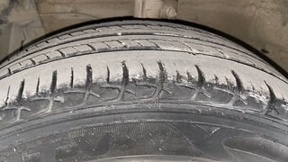 Used 2017 Maruti Suzuki Ciaz Zeta 1.4 MT Petrol Manual tyres LEFT FRONT TYRE TREAD VIEW