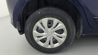 Used 2020 Maruti Suzuki Swift [2017-2021] VXi Petrol Manual tyres RIGHT REAR TYRE RIM VIEW
