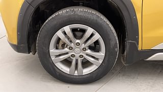 Used 2017 Maruti Suzuki Vitara Brezza [2016-2020] ZDI PLUS Dual Tone Diesel Manual tyres LEFT FRONT TYRE RIM VIEW
