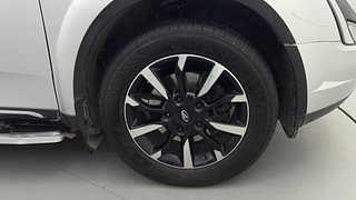 Used 2019 Mahindra XUV500 W11 AT Diesel Automatic tyres RIGHT FRONT TYRE RIM VIEW
