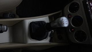 Used 2015 Ford Fiesta Classic [2012-2015] 1.6 Duratec Titanium Petrol Manual interior GEAR  KNOB VIEW
