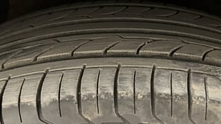 Used 2021 Maruti Suzuki S-Cross Sigma 1.5 Petrol Manual tyres RIGHT FRONT TYRE TREAD VIEW