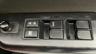 Used 2014 Maruti Suzuki Swift [2011-2017] VXi Petrol Manual top_features Power windows