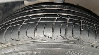 Used 2020 Hyundai Venue [2019-2022] SX Plus 1.0 Turbo DCT Petrol Automatic tyres LEFT FRONT TYRE TREAD VIEW