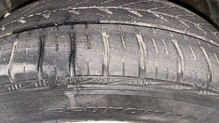 Used 2015 Ford Fiesta Classic [2012-2015] 1.6 Duratec Titanium Petrol Manual tyres LEFT FRONT TYRE TREAD VIEW