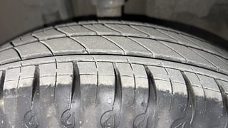 Used 2020 Renault Kwid 1.0L RXT(O) AMT Petrol Automatic tyres LEFT FRONT TYRE TREAD VIEW