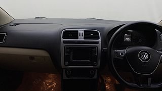 Used 2017 Volkswagen Ameo [2016-2020] Highline1.2L (P) Petrol Manual interior MUSIC SYSTEM & AC CONTROL VIEW