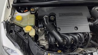 Used 2014 Ford Figo [2010-2015] Duratec Petrol ZXI 1.2 Petrol Manual engine ENGINE RIGHT SIDE VIEW