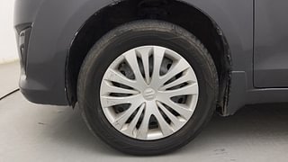 Used 2014 Maruti Suzuki Ertiga [2012-2015] Vxi Petrol Manual tyres LEFT FRONT TYRE RIM VIEW