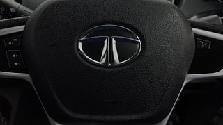 Used 2017 Tata Tiago [2016-2020] Revotron XZ Petrol Manual top_features Airbags