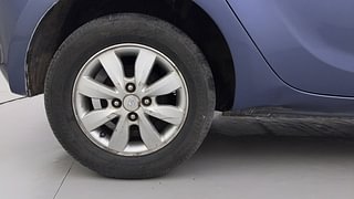 Used 2013 Hyundai i20 [2012-2014] Sportz 1.2 Petrol Manual tyres RIGHT REAR TYRE RIM VIEW