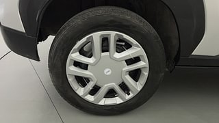 Used 2023 Nissan Magnite XE Petrol Manual tyres RIGHT REAR TYRE RIM VIEW