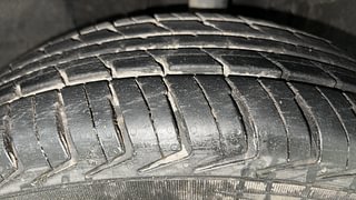 Used 2016 Renault Kwid [2015-2019] RXT Petrol Manual tyres RIGHT FRONT TYRE TREAD VIEW