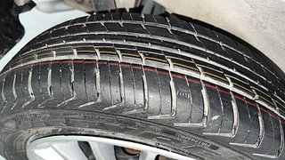 Used 2018 Maruti Suzuki Wagon R 1.0 [2015-2019] VXI AMT Petrol Automatic tyres RIGHT REAR TYRE TREAD VIEW
