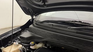 Used 2021 Kia Sonet HTX 1.0 iMT Petrol Manual engine ENGINE RIGHT SIDE HINGE & APRON VIEW
