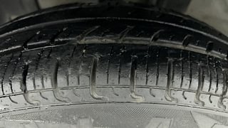 Used 2016 Renault Kwid [2015-2019] RXL Petrol Manual tyres LEFT FRONT TYRE TREAD VIEW