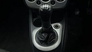 Used 2014 Ford Figo [2010-2015] Duratec Petrol ZXI 1.2 Petrol Manual interior GEAR  KNOB VIEW