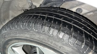 Used 2017 Hyundai Verna [2017-2020] 1.6 VTVT SX Petrol Manual tyres LEFT REAR TYRE TREAD VIEW