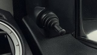 Used 2014 Ford Figo [2010-2015] Duratec Petrol ZXI 1.2 Petrol Manual top_features Adjustable ORVM