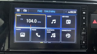 Used 2022 Honda Amaze 1.2 VX CVT i-VTEC Petrol Automatic top_features Touch screen infotainment system