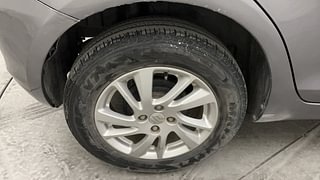 Used 2014 Maruti Suzuki Swift [2011-2017] ZXi Petrol Manual tyres RIGHT REAR TYRE RIM VIEW