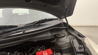 Used 2014 Maruti Suzuki Swift [2011-2017] ZXi Petrol Manual engine ENGINE LEFT SIDE HINGE & APRON VIEW