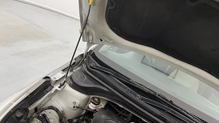 Used 2017 Hyundai Verna [2017-2020] 1.6 VTVT SX Petrol Manual engine ENGINE RIGHT SIDE HINGE & APRON VIEW