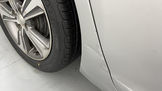 Used 2017 Hyundai Verna [2017-2020] 1.6 VTVT SX Petrol Manual dents MINOR SCRATCH