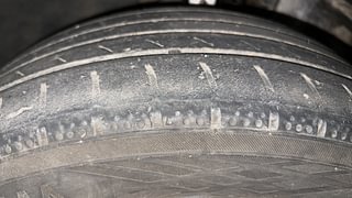 Used 2017 Volkswagen Ameo [2016-2017] Highline 1.5L AT (D) Diesel Automatic tyres LEFT FRONT TYRE TREAD VIEW
