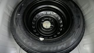 Used 2022 Honda Amaze 1.2 VX CVT i-VTEC Petrol Automatic tyres SPARE TYRE VIEW