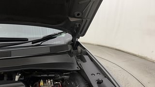 Used 2021 JEEP Compass [2019-2021] Trailhawk (O) 2.0 4x4 Diesel Automatic engine ENGINE LEFT SIDE HINGE & APRON VIEW