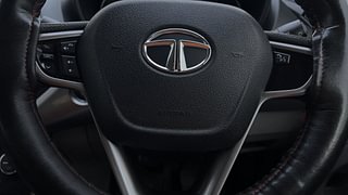 Used 2017 Tata Nexon [2017-2020] XZ Plus Diesel Diesel Manual top_features Airbags