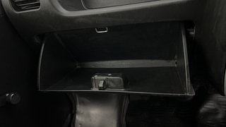 Used 2018 Maruti Suzuki Eeco 7 STR Petrol Manual top_features Glove compartment