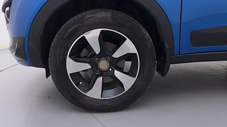 Used 2017 Tata Nexon [2017-2020] XZ Plus Diesel Diesel Manual tyres LEFT FRONT TYRE RIM VIEW