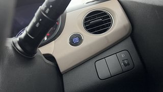 Used 2016 Hyundai Grand i10 [2013-2017] Asta 1.2 Kappa VTVT Petrol Manual top_features Keyless start