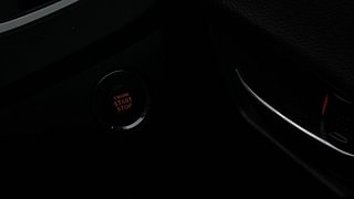 Used 2018 Maruti Suzuki Baleno [2015-2019] Zeta AT Petrol Petrol Automatic top_features Keyless start