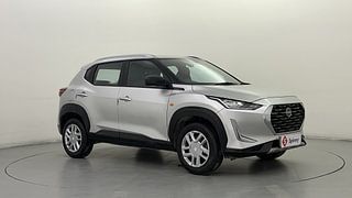 Used 2023 Nissan Magnite XE Petrol Manual exterior RIGHT FRONT CORNER VIEW