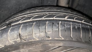 Used 2014 Maruti Suzuki Ertiga [2012-2015] Vxi Petrol Manual tyres LEFT REAR TYRE TREAD VIEW