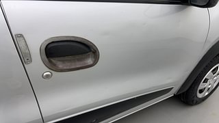Used 2016 Renault Kwid [2015-2019] RXL Petrol Manual dents MINOR DENT