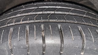 Used 2018 Maruti Suzuki Baleno [2015-2019] Zeta AT Petrol Petrol Automatic tyres RIGHT FRONT TYRE TREAD VIEW