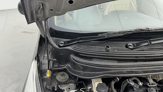 Used 2016 Hyundai Eon [2011-2018] Era + Petrol Manual engine ENGINE RIGHT SIDE HINGE & APRON VIEW