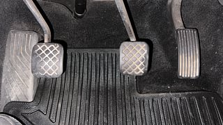 Used 2021 mg-motors Hector 2.0 Sharp Diesel Turbo Diesel Manual interior PEDALS VIEW