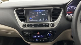Used 2017 Hyundai Verna [2017-2020] 1.6 VTVT SX Petrol Manual top_features Integrated (in-dash) music system