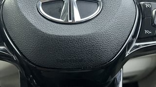 Used 2022 tata Nexon XZA Plus (O) AMT Petrol Automatic top_features Airbags