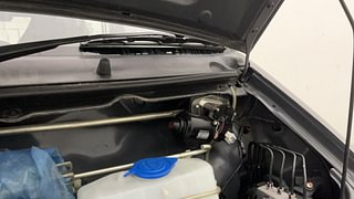 Used 2022 Maruti Suzuki Eeco AC(O) 5 STR Petrol Manual engine ENGINE LEFT SIDE HINGE & APRON VIEW
