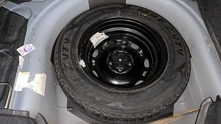 Used 2017 Volkswagen Ameo [2016-2017] Highline 1.5L AT (D) Diesel Automatic tyres SPARE TYRE VIEW