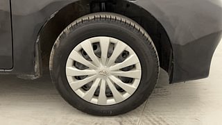 Used 2012 Toyota Etios [2010-2017] G Petrol Manual tyres RIGHT FRONT TYRE RIM VIEW